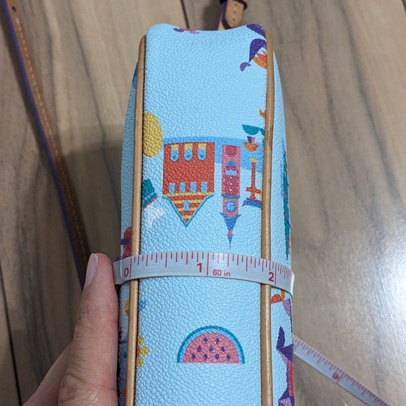 EUC! Dooney &Bourke X Disney Epcot Flower Garden Festival Figment Crossbody Bag - Picture 13 of 16
